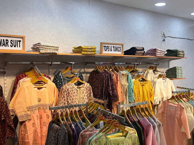 Anyla Women's & Girl's Wear